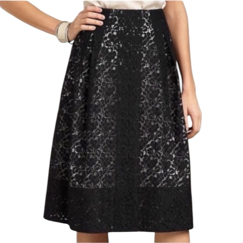 TALBOTS ELEGANT BLACK LACE A LINE SKIRT SZ 4 - Picture 1 of 10